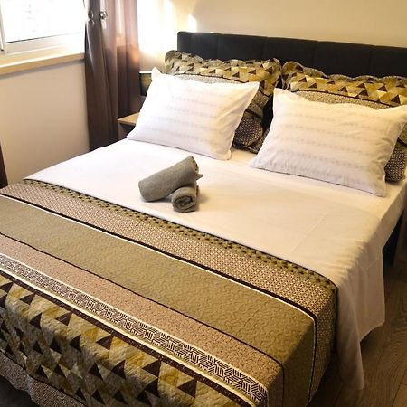 Apartments Rina - Kneze Račišće Dış mekan fotoğraf