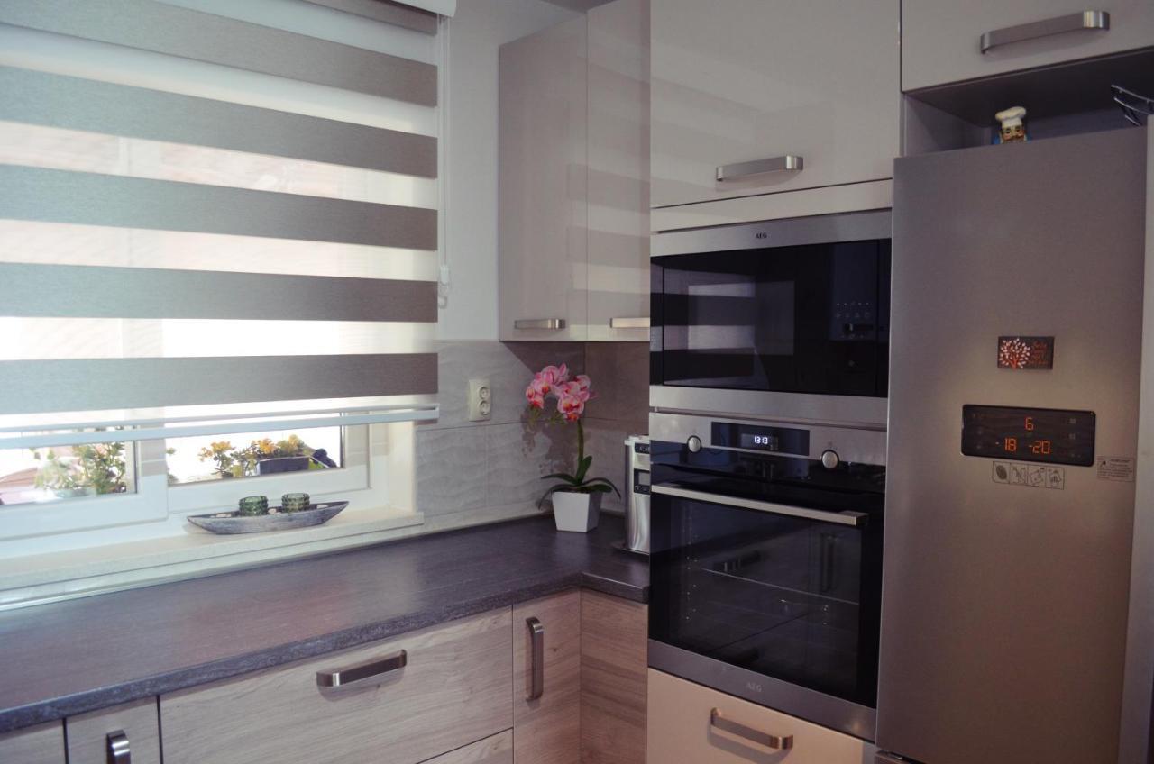 Apartments Rina - Kneze Račišće Dış mekan fotoğraf
