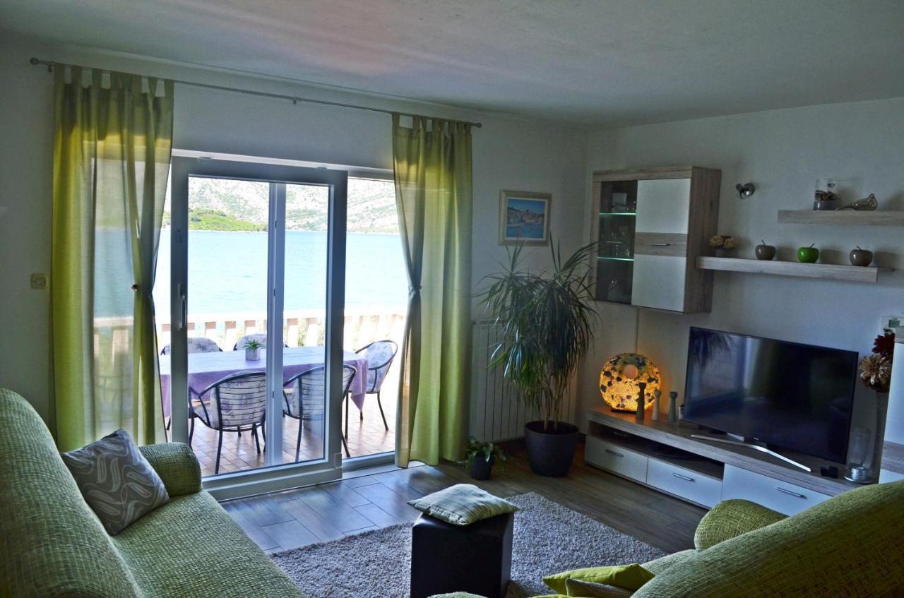 Apartments Rina - Kneze Račišće Dış mekan fotoğraf