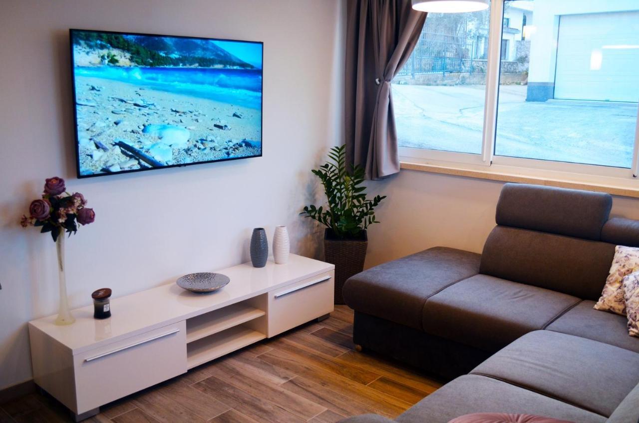 Apartments Rina - Kneze Račišće Dış mekan fotoğraf
